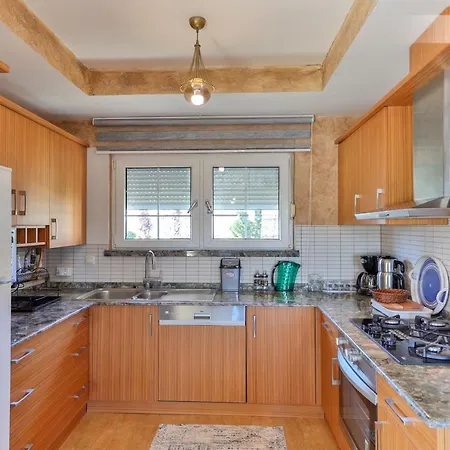 Pasakoey בית הארחה *