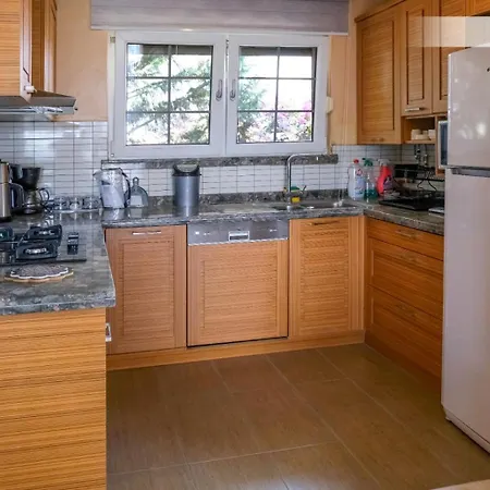 בית הארחה Pasakoey